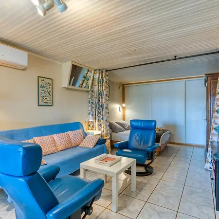 Location Fontaine De Sarac * Clermont-lʼHérault