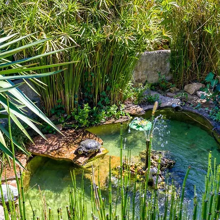 Location Fontaine De Sarac Апартаменты *