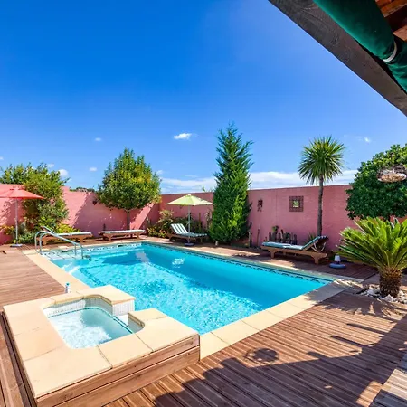Апартаменты Location Fontaine De Sarac